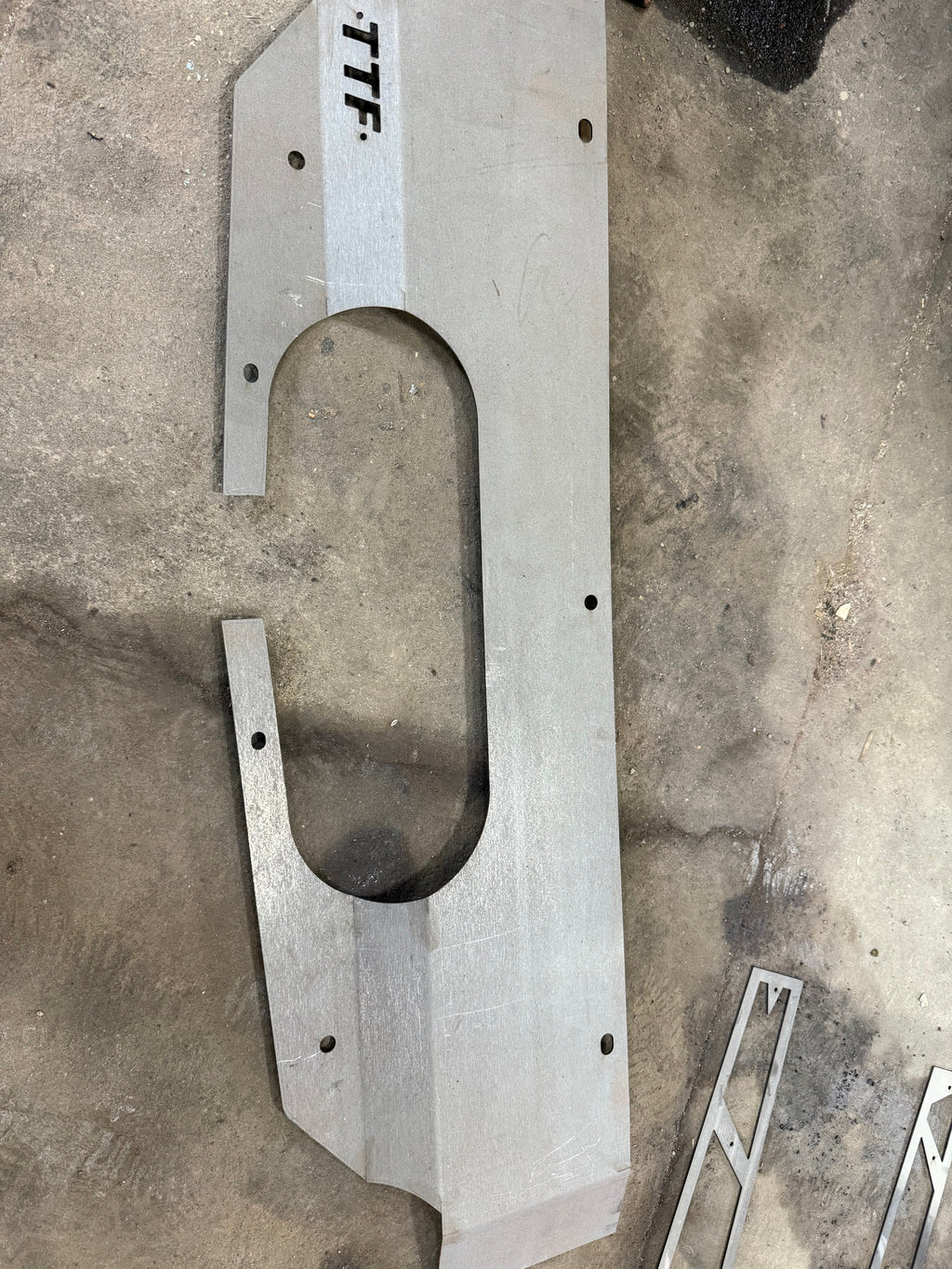 2003-2007 CHEVY 1500-3500 Radiator Support Cover